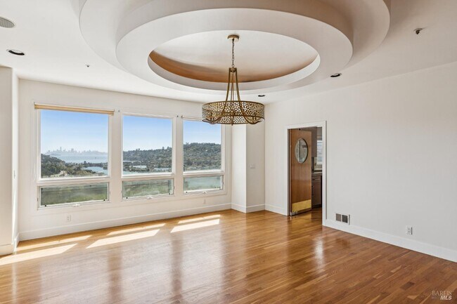 Building Photo - 95 Spring Ln