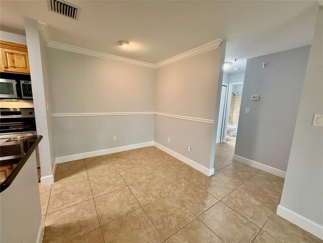 Building Photo - 4009 Crockers Lake Blvd
