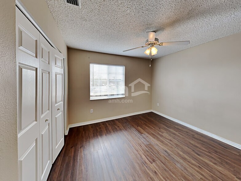 Building Photo - 1101 Blufield Ave