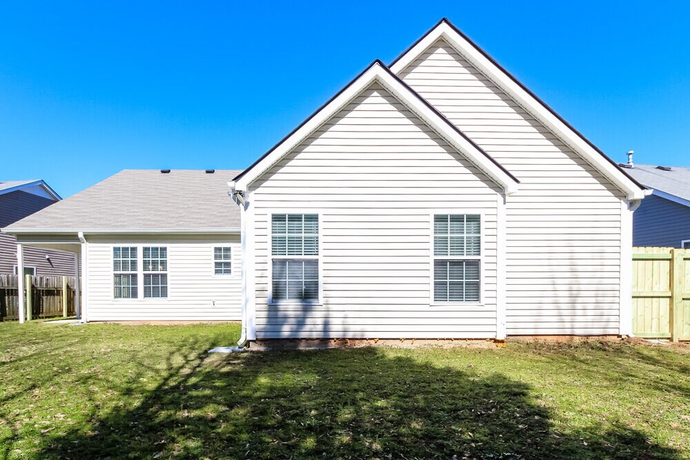 Building Photo - 75 Shadowbrooke Cir SW