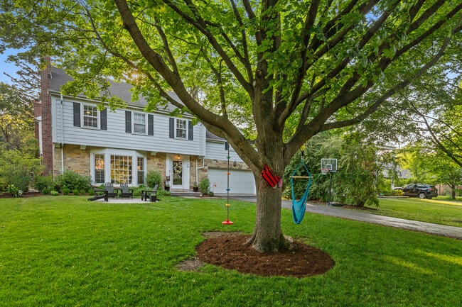 Building Photo - 9526 Lawndale Ave