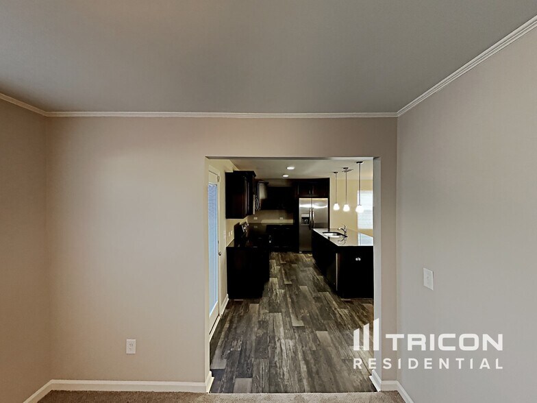 Building Photo - 1082 Bitting Hall Cir