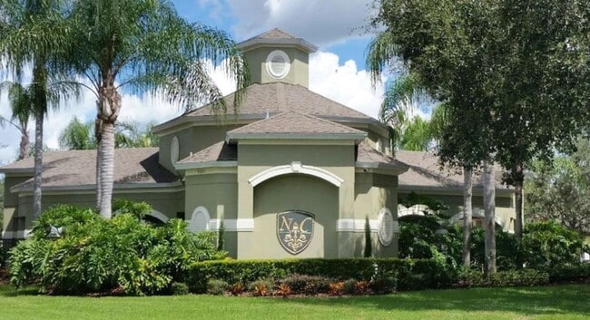 Building Photo - Beautifully Updated 4/3, Gated Community, ...