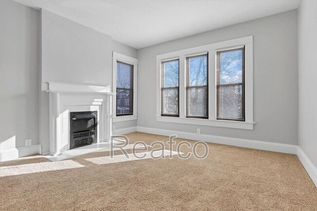 Building Photo - 1458 Bryden Rd