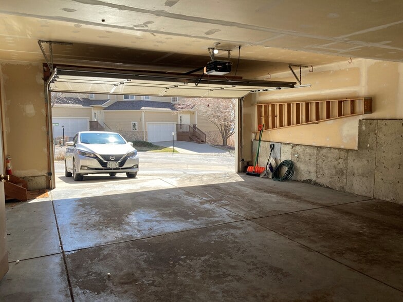 Building Photo - 1727 High Plains Ct