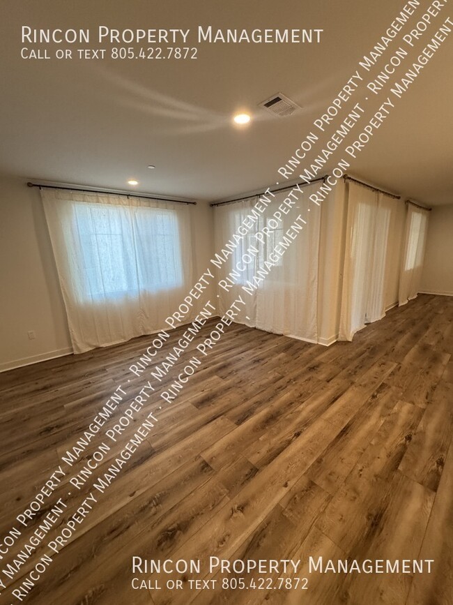 Building Photo - $500 off the First Months Rent! Modern 2-B...