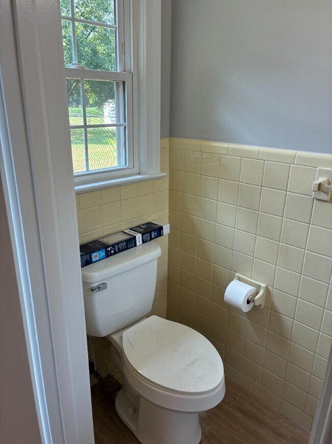 Building Photo - 5236 Lakehaven Ct