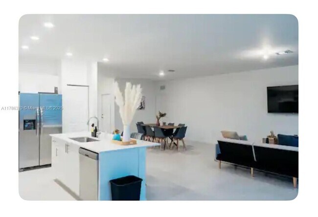 Building Photo - 13623 SW 184th Terrace