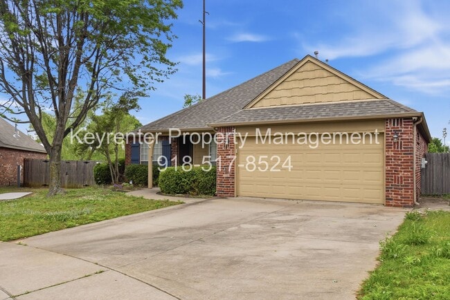 Building Photo - 3 Bed | 2 Bath | Jenks