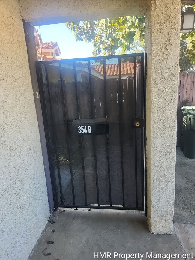 Building Photo - S-354 Fowler Ave