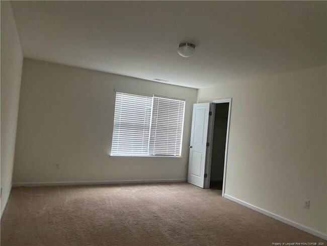Building Photo - 557 Botanical Ct