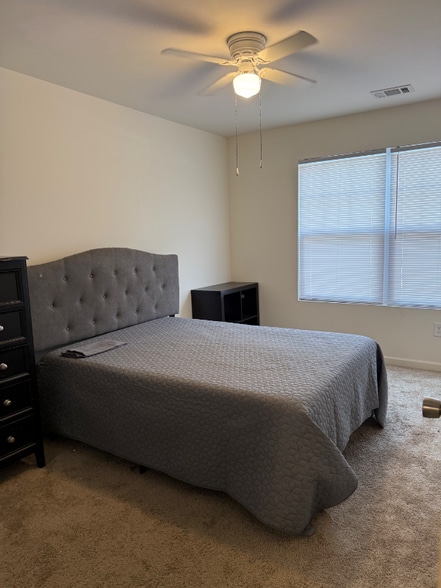 Building Photo - 11912 Fuller St