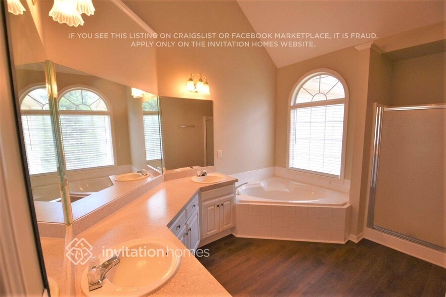 Building Photo - 510 Towne Ridge Way