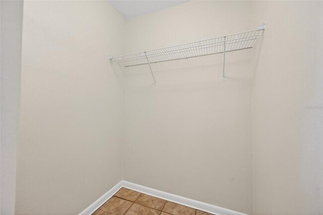 Building Photo - 430 Sunnyside Dr