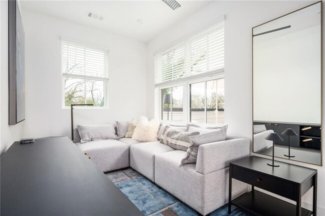 Building Photo - 1762 Beckham Pl NE