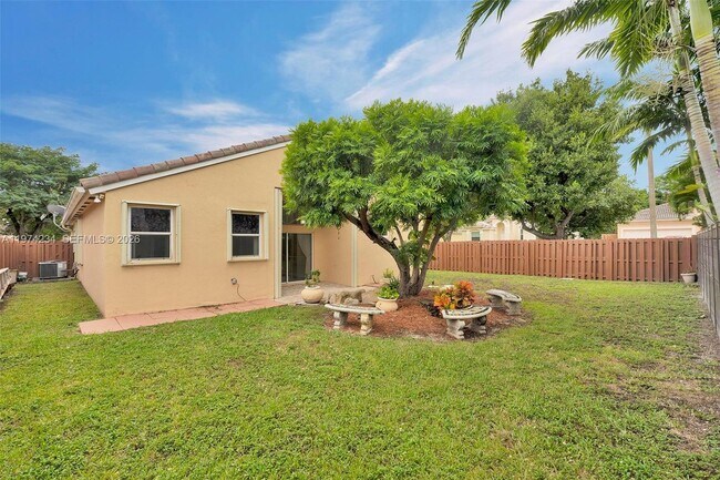 Building Photo - 9437 SW 183rd Terrace