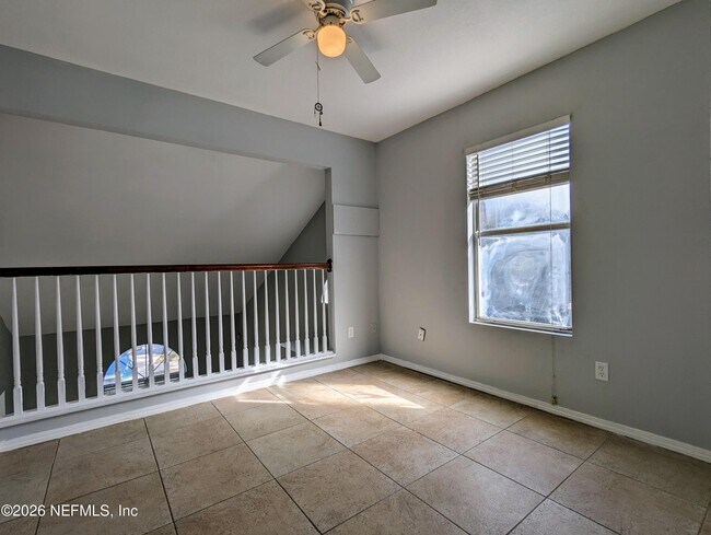 Building Photo - 572 Staffordshire Dr