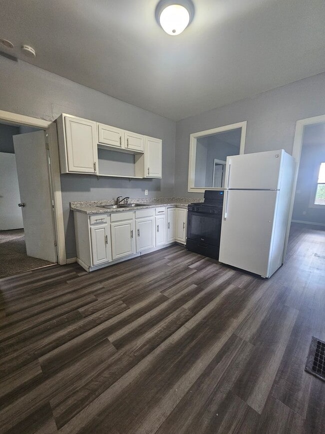 Building Photo - There is a $25 fee per application and everyone over 18 needs to fill out their own application.