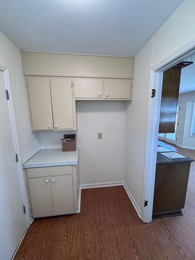 Building Photo - 1115 Briar Creek Rd