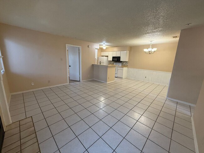 Building Photo - 11606 Castle Rock Ct