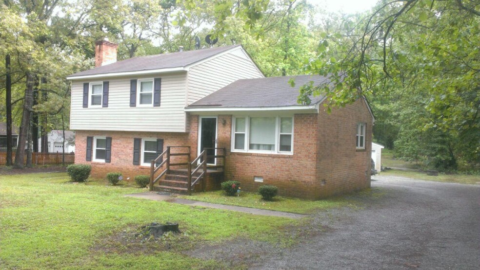 Building Photo - 364 Newman Rd.