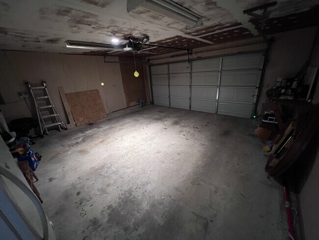 Building Photo - 2729 Lawndale Dr