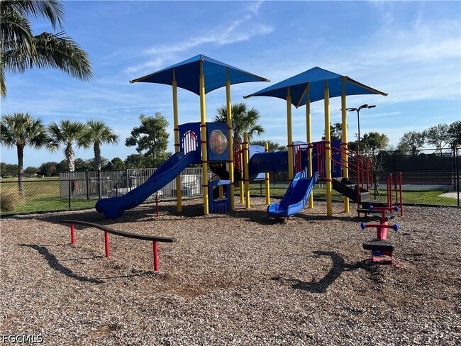 Building Photo - 14662 Cantabria Dr