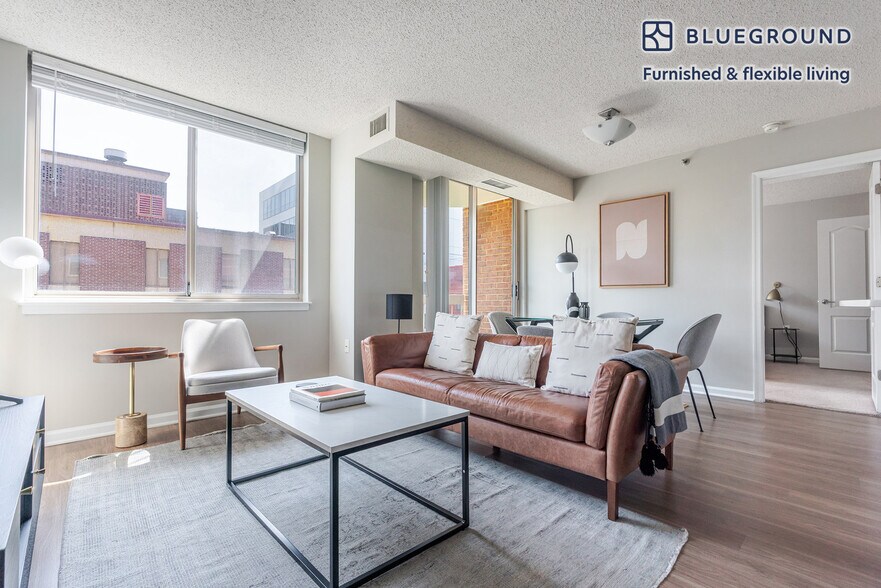 Primary Photo - 2140 L St NW
