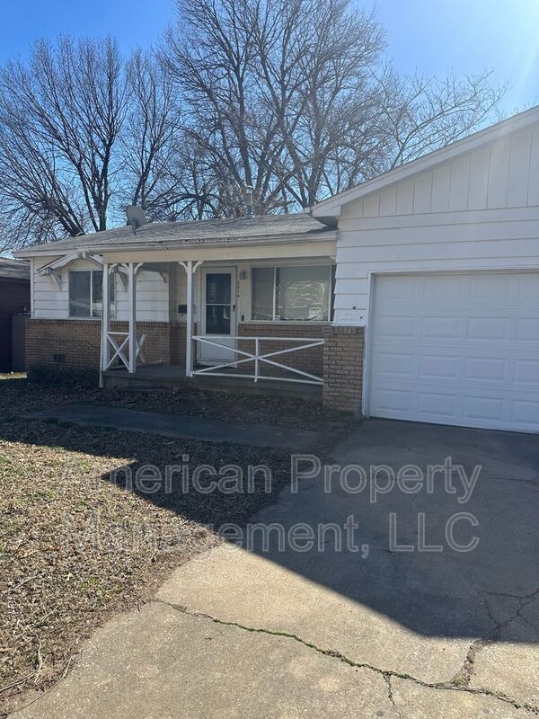 Building Photo - 2014 E 49th St N