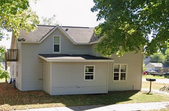 Building Photo - O&amp;Lo 3- 1520 1/2 8th st.