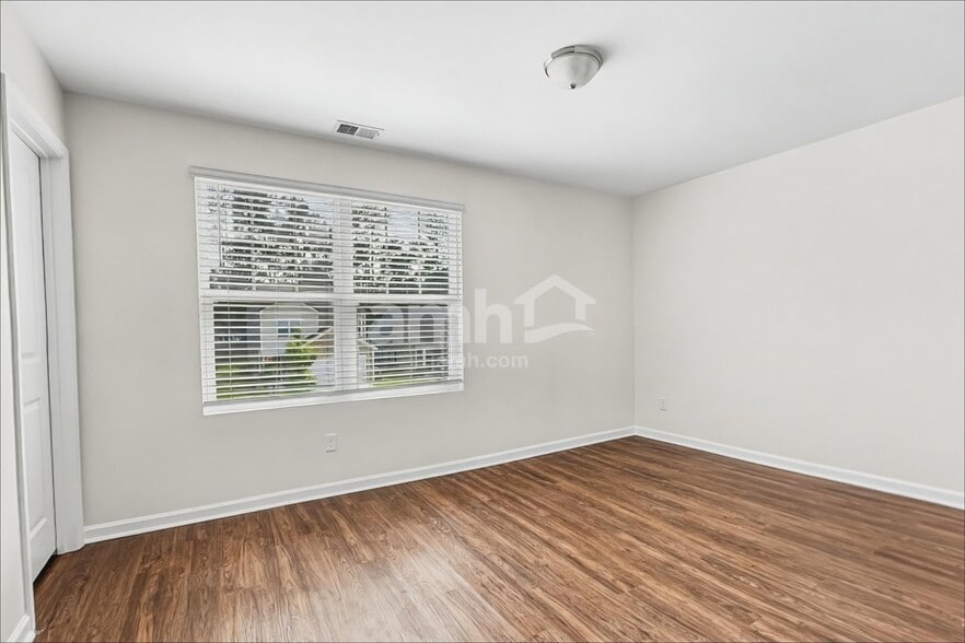 Building Photo - 191 Orion Way