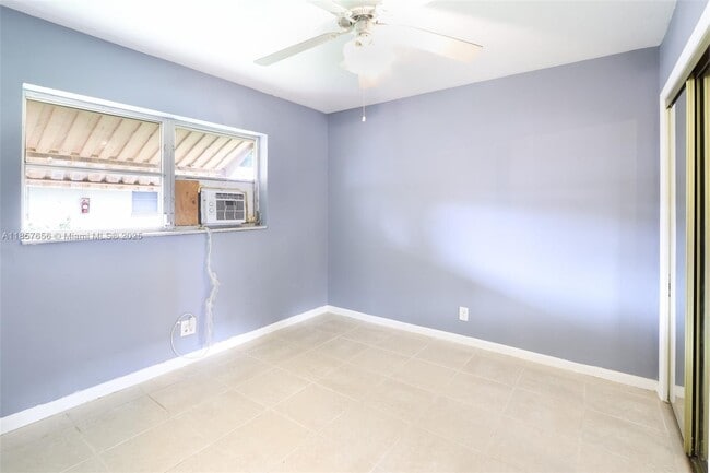 Building Photo - 1504 N 24th Ave