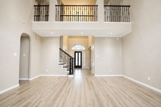 Building Photo - 3906 Lakeridge Canyon Dr