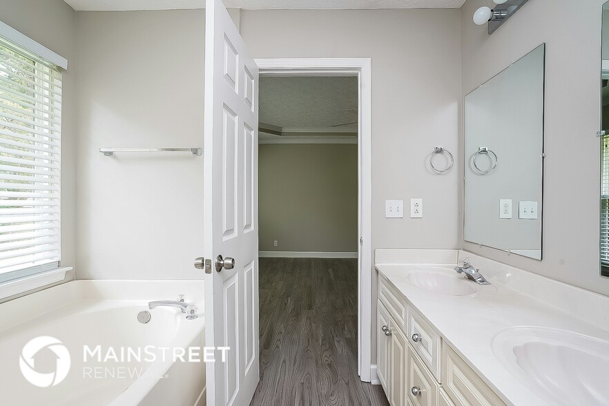 Building Photo - 409 Ashby Pl