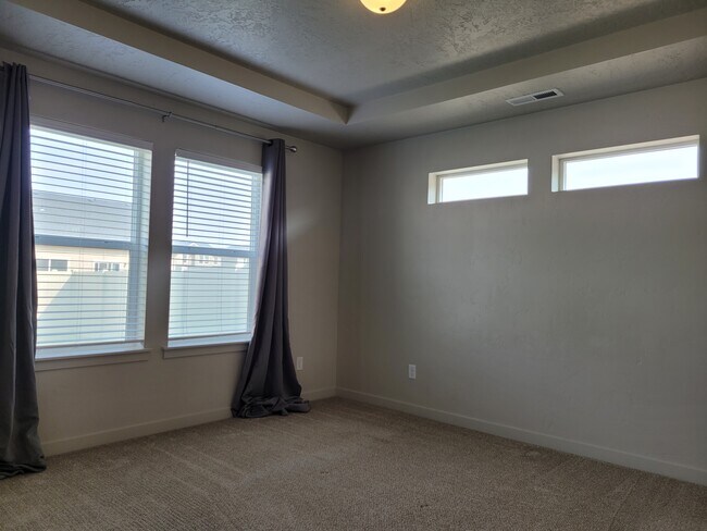 Building Photo - 17906 Hensley Ridge Pl