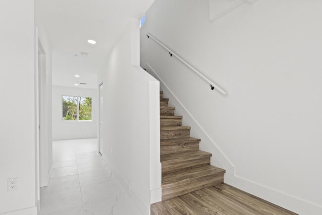 Building Photo - 4498 SW Port St Lucie Blvd