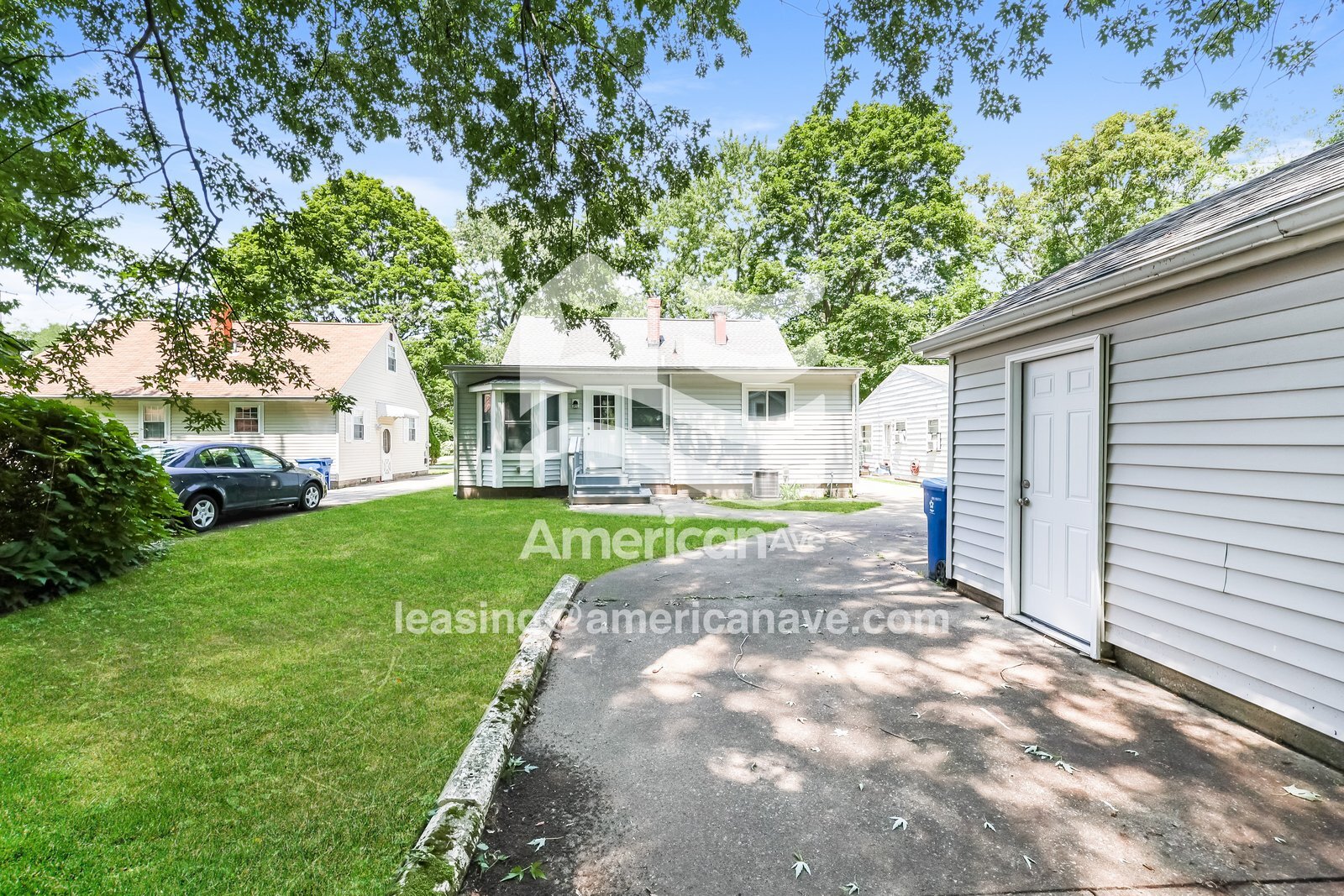 Building Photo - 74 Charlotte St