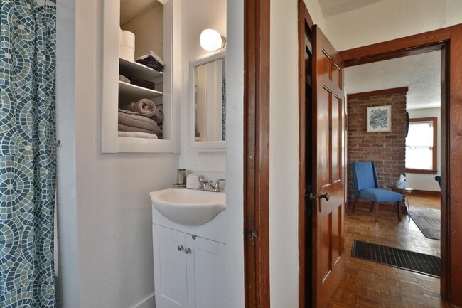 Building Photo - 1314 Michigan Ave