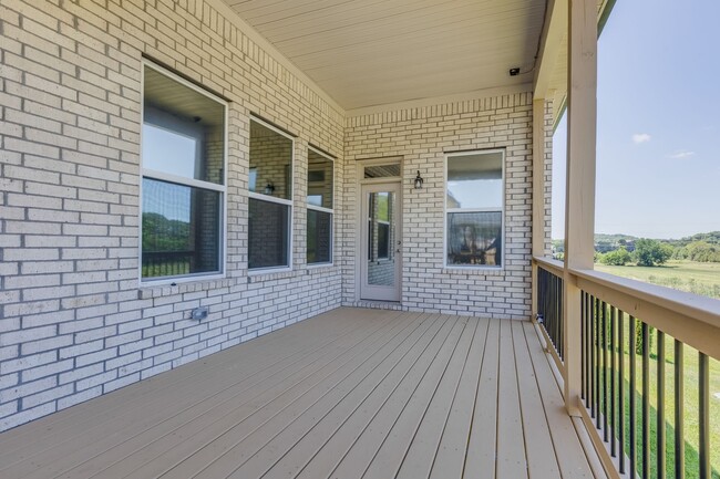 Building Photo - 5043 High Pk Hl Dr