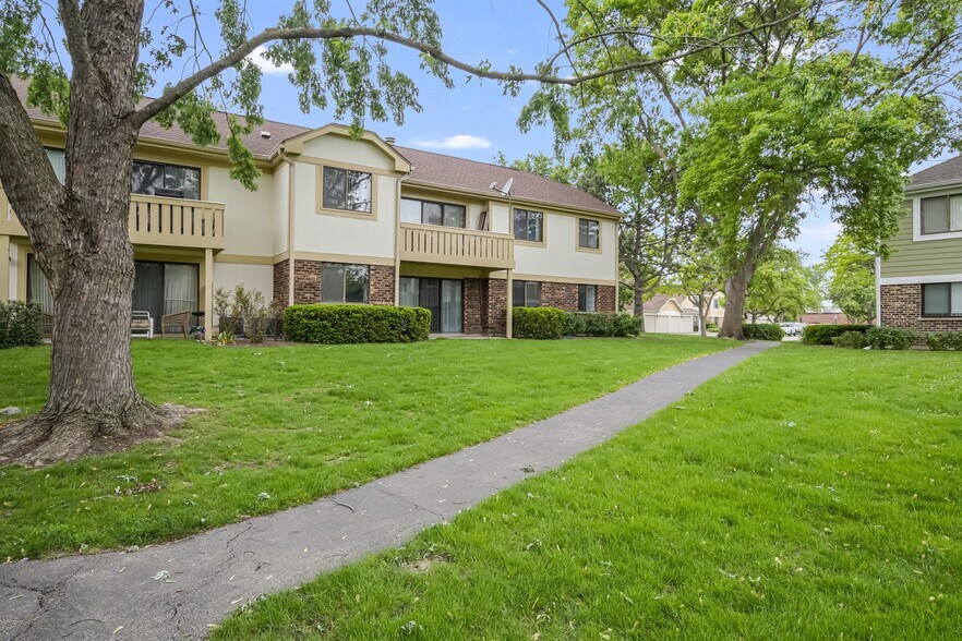 Building Photo - 1155 Silverwood Ct