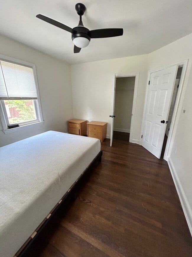 Building Photo - 9407 Colesville Rd