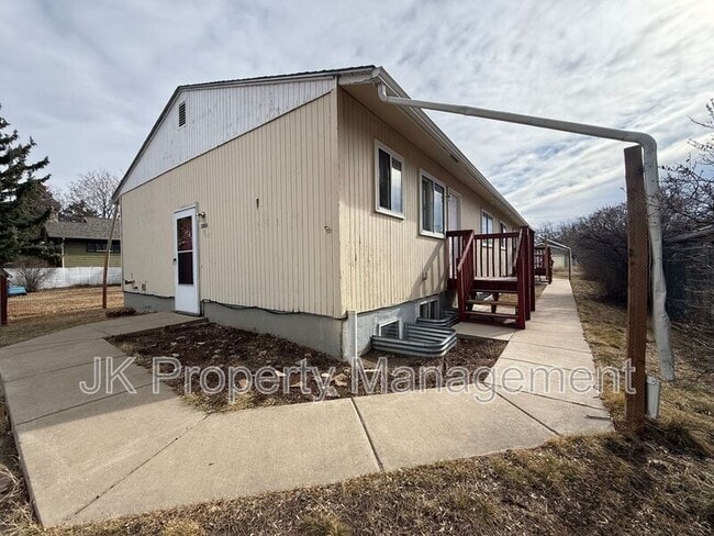 Building Photo - 3108 9th Ave N