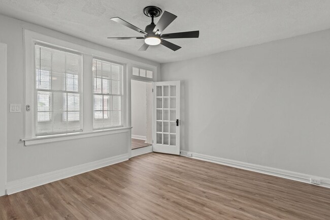 Building Photo - 1008 Westover Ave
