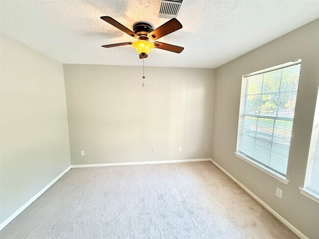 Building Photo - 4719 Orkney Dr