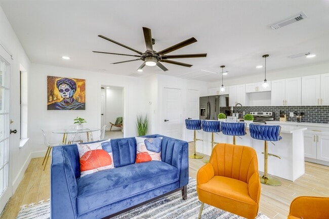 Building Photo - 13302 FM359