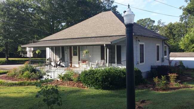 Building Photo - 135 Marble Mill Rd NW