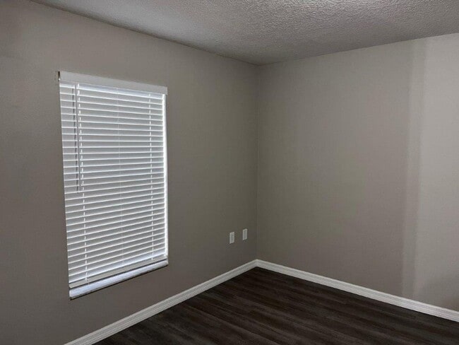 Building Photo - 4517 Piedmont St