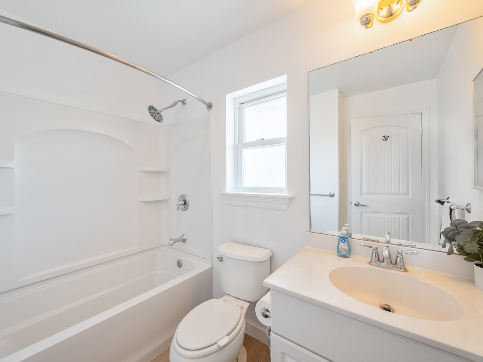 Building Photo - 1020 Kakala St