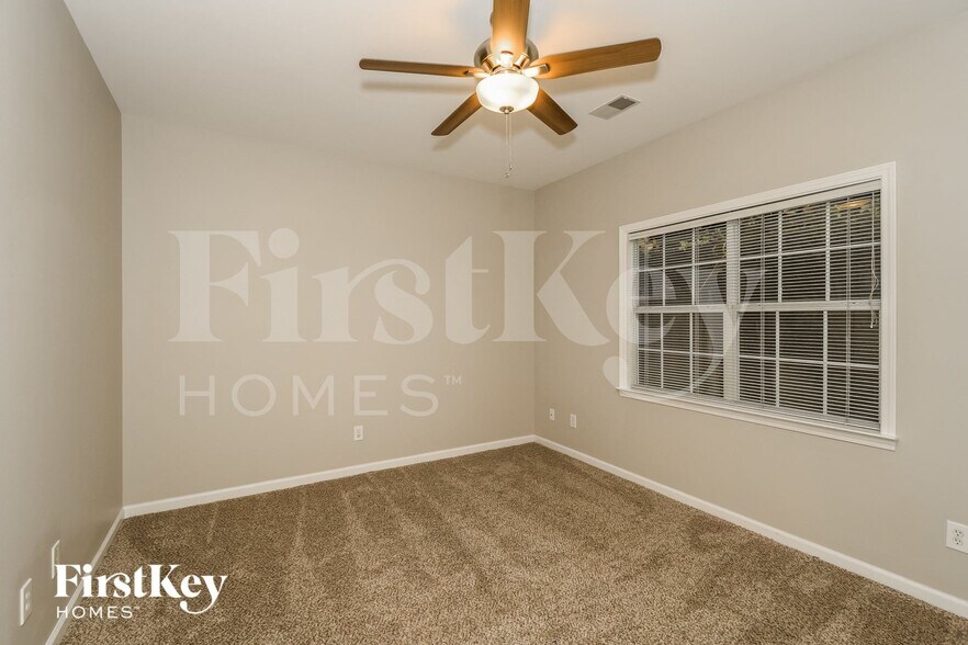 Building Photo - 117 Cobblestone Terrace