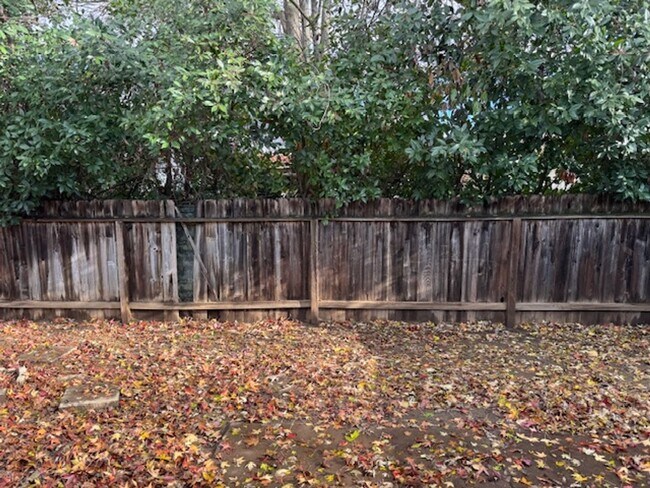 Building Photo - 572-574 COUNTRYSIDE